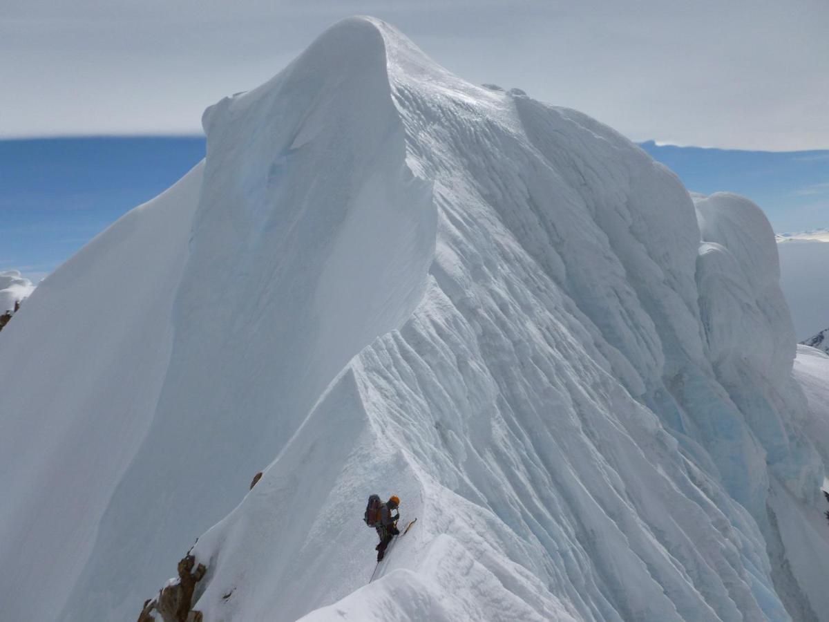 Casa Andina Chaltén El Chalten Esterno foto